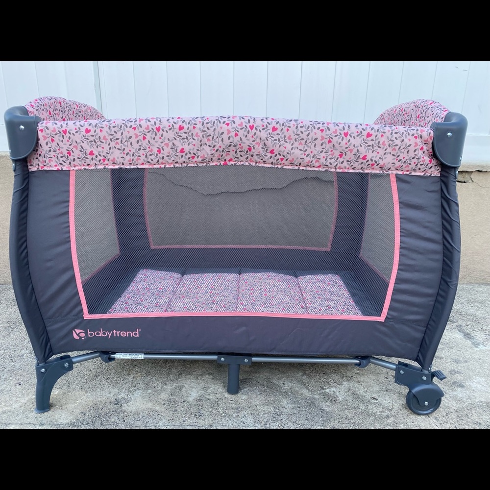Baby Trend Trend-E Nursery Center Playard Folding Infant Playpen Starlight Pink
